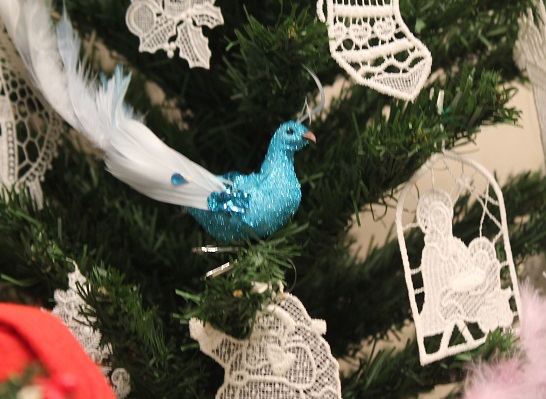 クリスマスの小鳥～「世界のクリスマス展2021」より | 日本玩具博物館