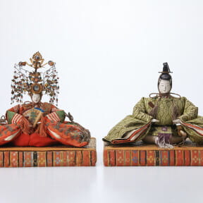 日本の伝統人形の画像