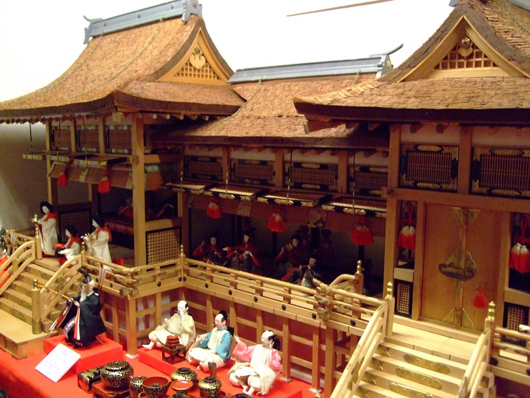 御殿飾り雛の世界」 | 日本玩具博物館
