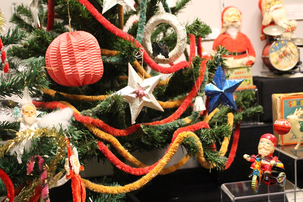 クリスマスプレゼントは経木モール よいお歳を 日本玩具博物館