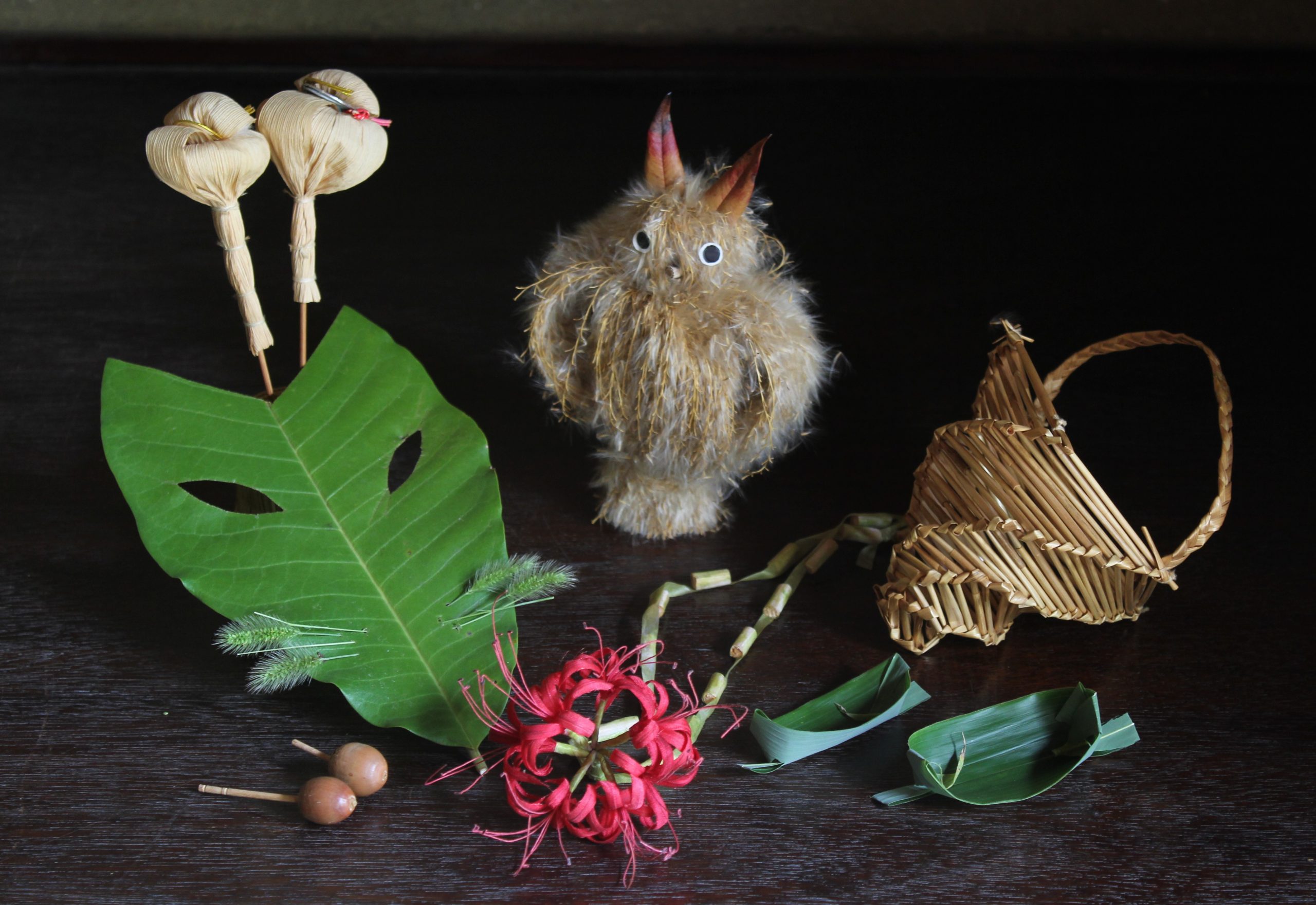 草花遊びの世界 日本玩具博物館