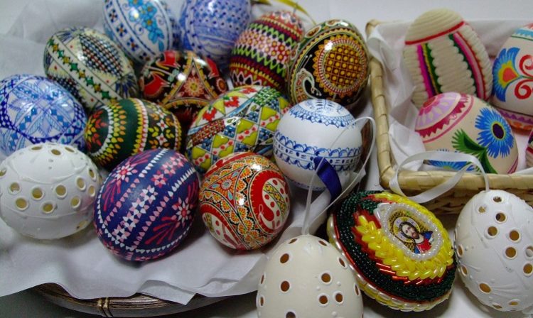 目覚めの春～美しきイースター・エッグ～ | 日本玩具博物館 