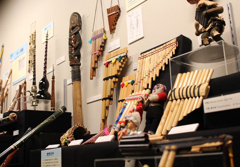世界の民族楽器と音の出るおもちゃ 日本玩具博物館