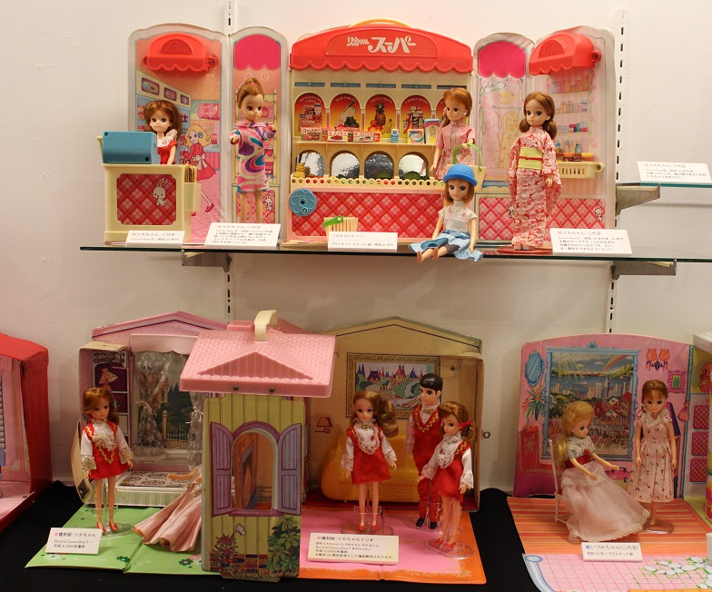 なつかしの人形 昭和時代の人形遊び 日本玩具博物館