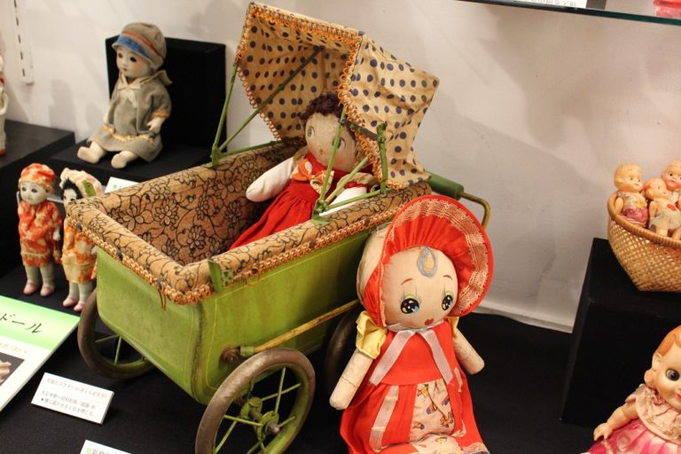 「なつかしの人形～昭和時代の人形遊び～」 | 日本玩具博物館