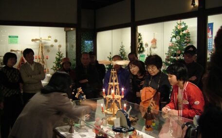 クリスマス展　解説会2004