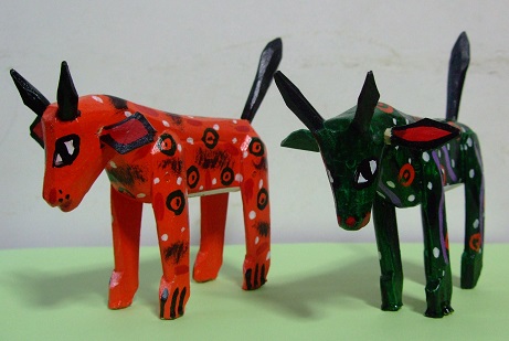 木彫彩色 ナワラ村の動物玩具 日本玩具博物館