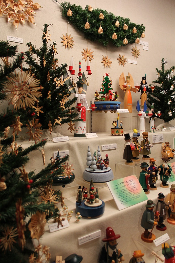 世界のクリスマス ドイツのクリスマス飾りを中心に 日本玩具博物館