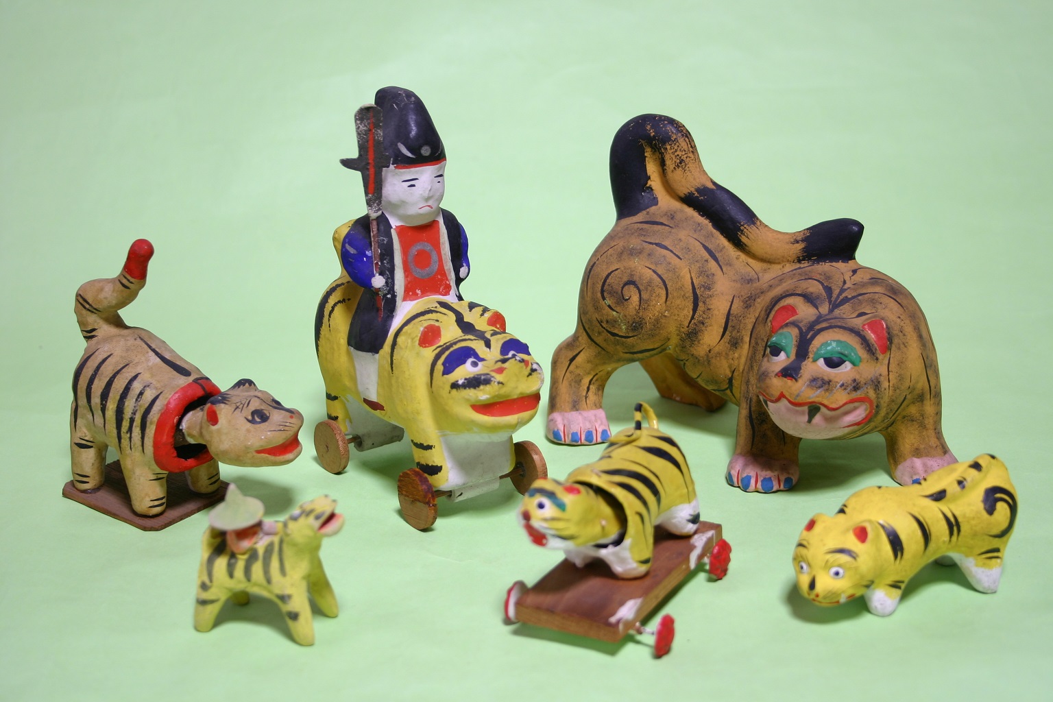 郷土玩具（福島県）　会津張子玩具【首振り虎】　廃業・（有）美志津工芸　作