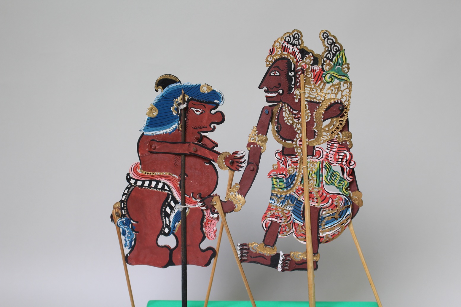 ワヤン・クリ＞の小さな舞台」 | 日本玩具博物館
